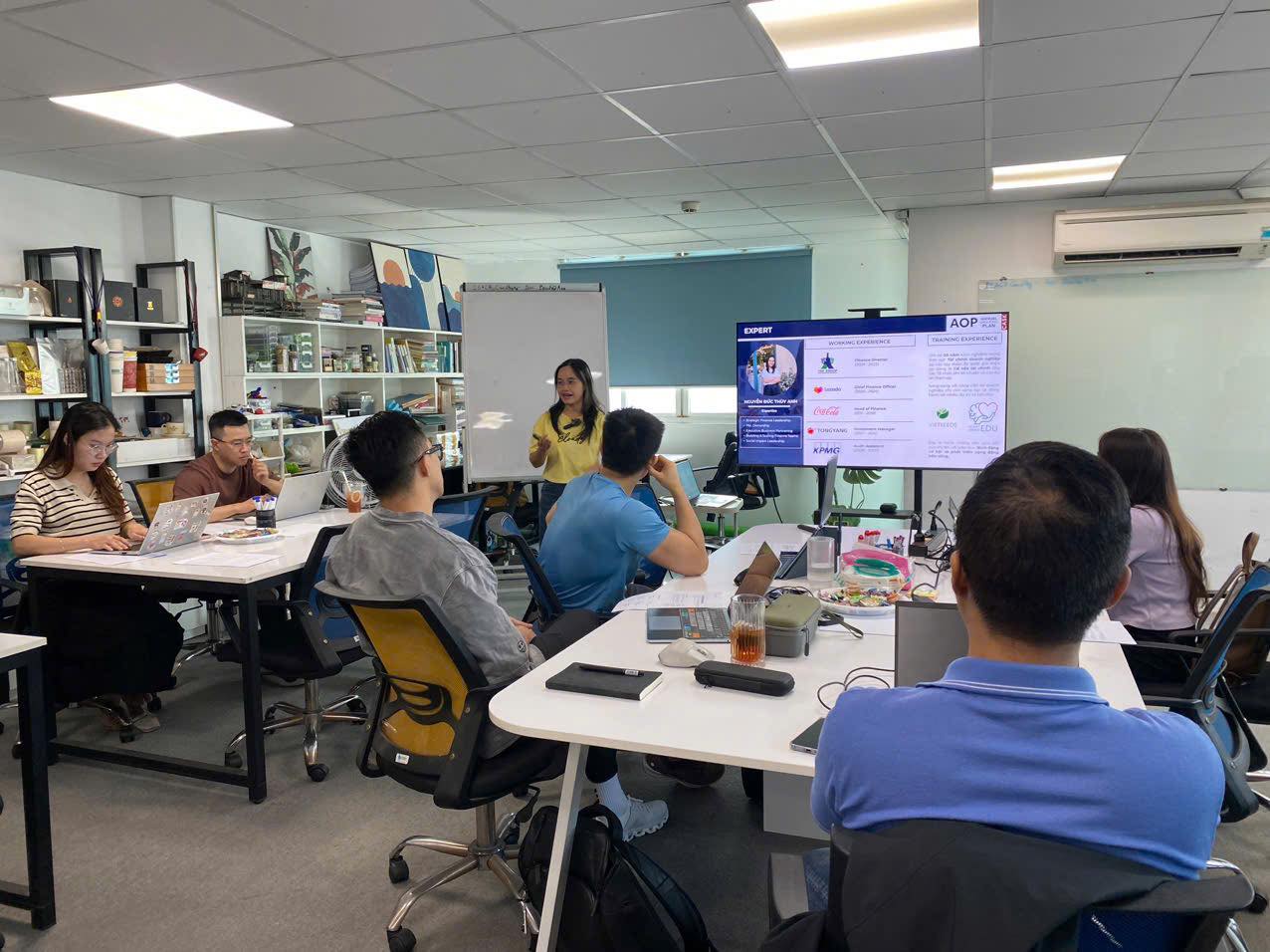 Ảnh lớp học CASK